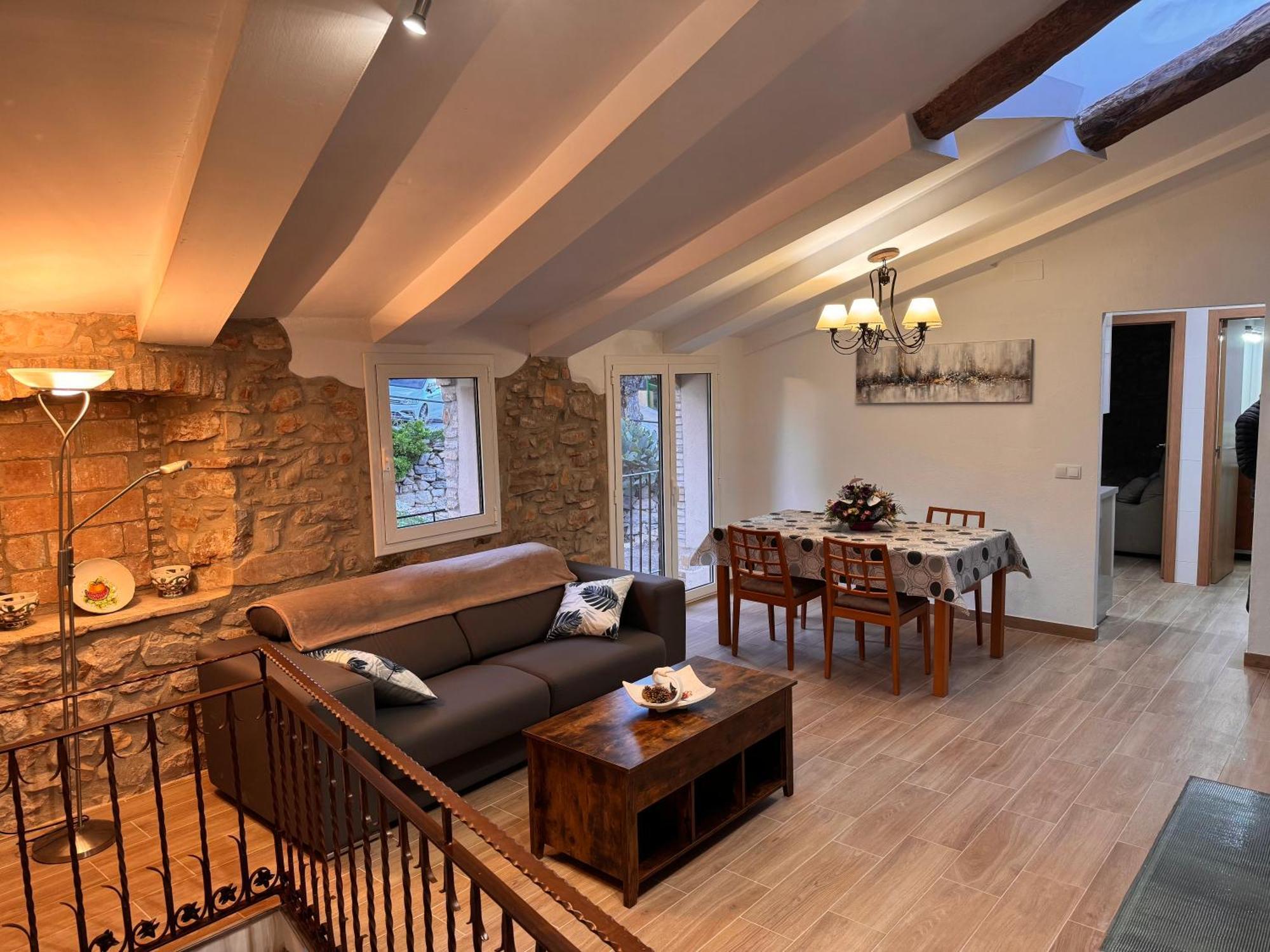 Casa De La Serra Montblanc Bagian luar foto